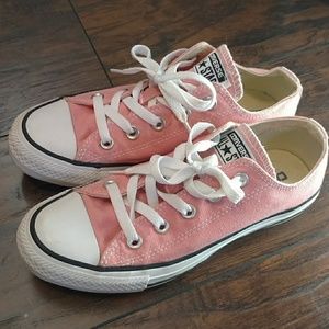 Pink Converse All Star